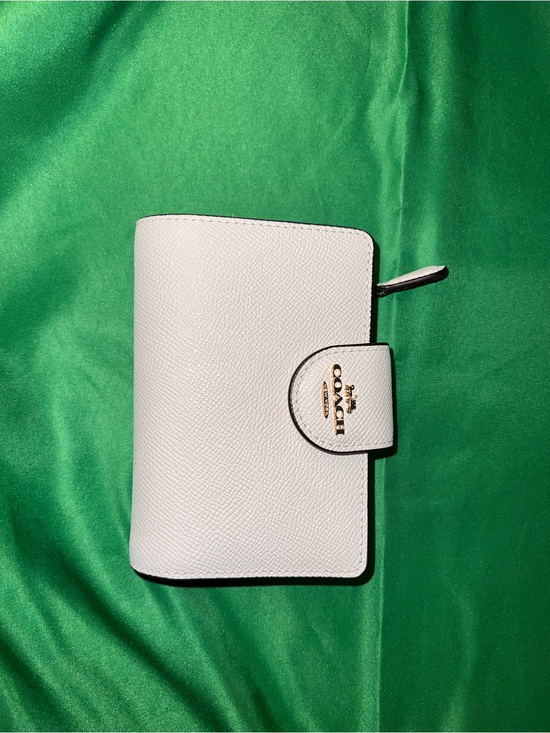 Coach Accessories - Coach White Pebbled Leather Snap Wallet with Gold Logo